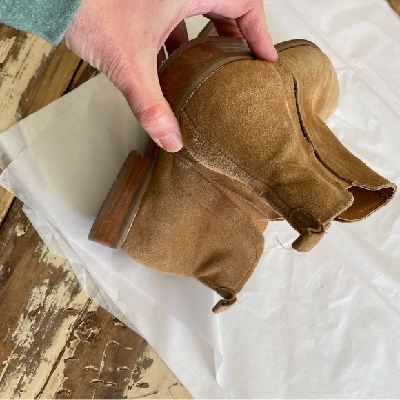 Urban Outfitters Tan Ankle Booties with Suede Finish - Picture 6 of 7